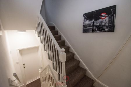 6 bedroom flat to rent - Photo 3