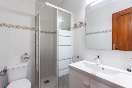 Calle Calvo Acacio, Valencia, Valencian Community 46017 - Photo 3