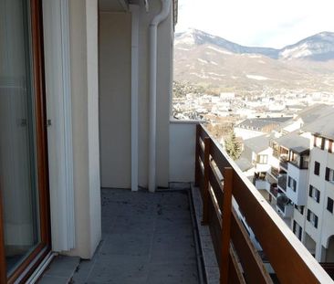 Location Appartement 2 pièces 52m² CHAMBERY 73000 - Photo 5