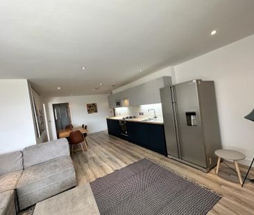 2 Bed Flat, Cromwell Court, LS10 - Photo 5