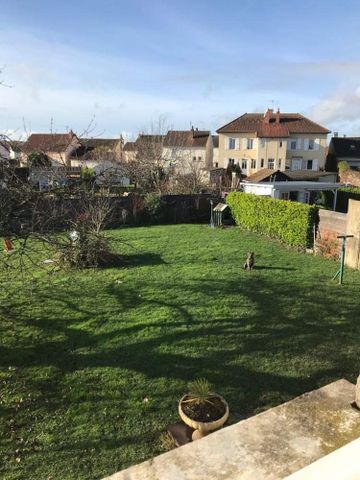 Location Maison 5 pièces 126m² MONTCHANIN 71210 - Photo 5