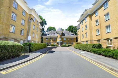 Century Court, Woking, Surrey, GU21 - Photo 4
