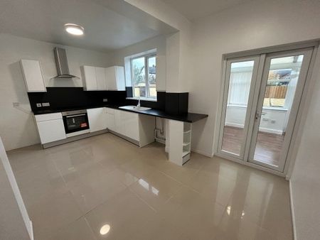 Parkfield Road, Waterloo, L22 4RH - Photo 4