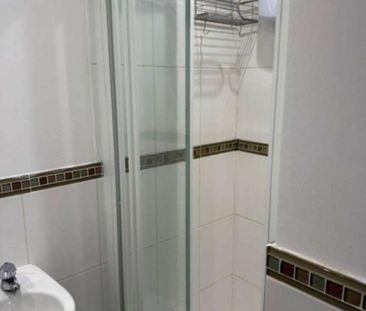 West Wycombe Road, High Wycombe, HP12 - Photo 5