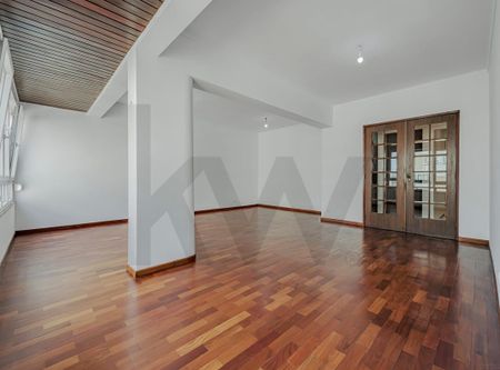 PORTELA LRS, Lisbon - Photo 3