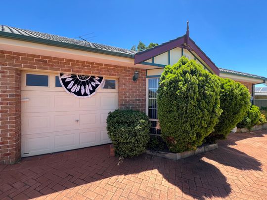 YOUNG 2 BEDROOM VILLA - Photo 1