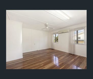 9 Leslie St, East Ipswich, Qld 4305 - Photo 5