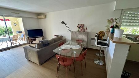 BAIL MEUBLÉ / T2 d'environ 50m² + jardin + garage - Photo 2