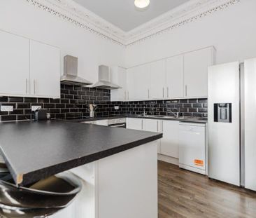 6 bedroom flat to rent - Photo 5