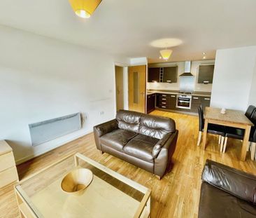 2 bedroom flat to rent - Photo 4