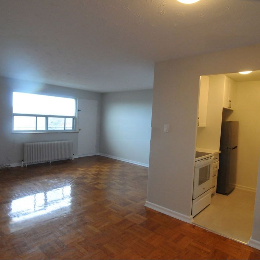 For Lease - 1305 Wilson Avenue Unit# 807, Toronto, Ontario - Photo 1