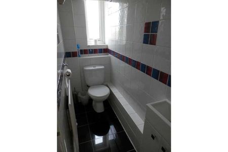 Primrose Hill, Kings Norton, Birmingham, B38 - Photo 5