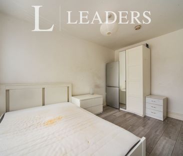 6 bedroom house to rent Falconers Road, Luton, Bedfordshire, LU2 - Photo 3