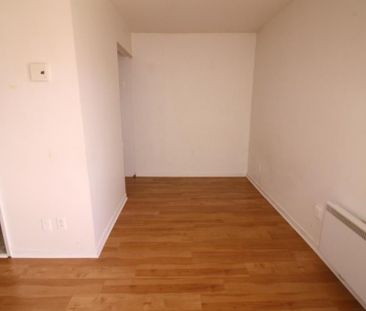 A Valleyfield – Grand, beau, propre et tranquille 2-1/2 , pour 1 JU... - Photo 1