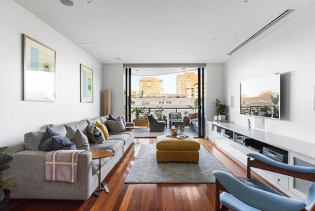 Three Levels of Lifestyle Living in the Heart of Carlton - Photo 2