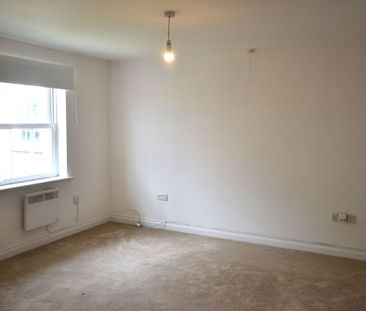 Wellingborough Road, Finedon, Wellingborough, Northamptonshire, nn9... - Photo 2