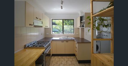 PERFECT SECURITY APARTMENT IN EXCELLENT CONDITION - Photo 4