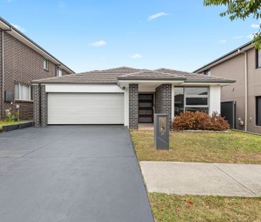 Modern family living in a premium leppington location! - Photo 4