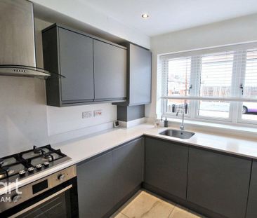 3 bedroom terraced house to rent - Photo 5