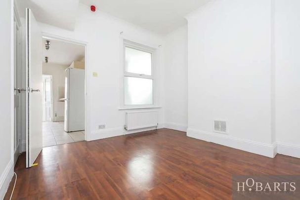 Bury Road, Wood Green, N22 - Photo 1