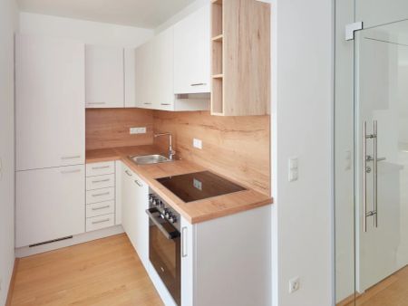 Charmante Dachgeschoßwohnung mit Terrasse im Herzen Wiens - Photo 3