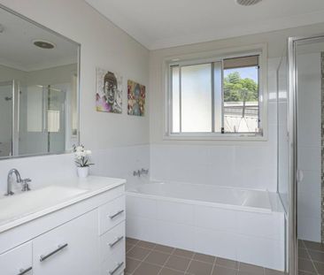 MODERN HOME IN RIVERVIEW RIDGE!!! - Photo 5