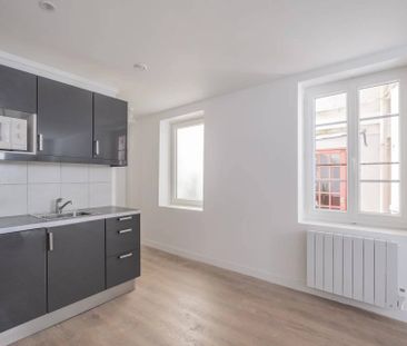 Rental Apartment Paris 15th Grenelle - Photo 2