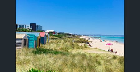 SPACIOUS, MODERN & BEACHSIDE - Photo 4