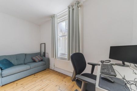 2 Bed Flat, Callcott Road, NW6 - Photo 2