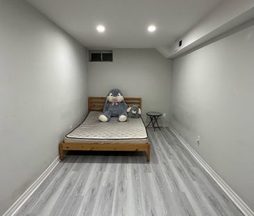 For Lease - 37 Halder Crescent, Markham, Ontario - Photo 3