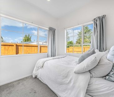 Central Living with a Backyard Bonus - Photo 6