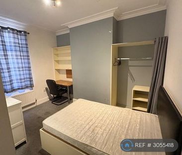 1 bedroom in a house share to rent - Photo 3