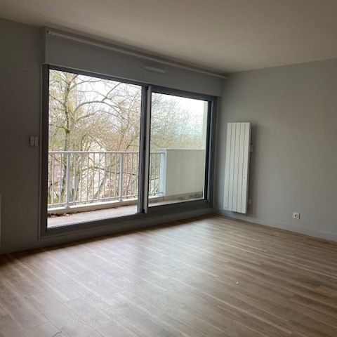 Location Appartement 3 pièces 72m² ORLEANS 45000 - Photo 1