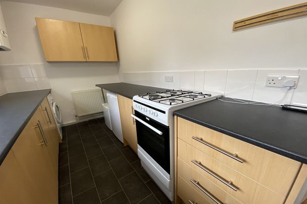 Enderby Square, Beeston, NG9 2TQ - Photo 1