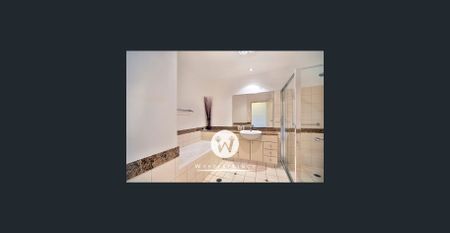 In transition? We offer fine furnished stays from 3 months + - Photo 4