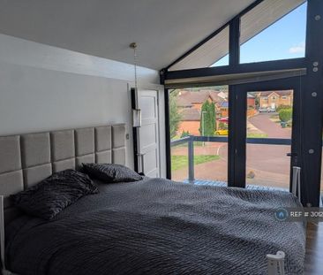 6 bedroom detached house to rent - Photo 4