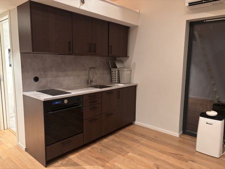 Farsta - 1rok - tillsv - 9.200kr/mån - Photo 3