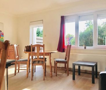 Charmante woning met leuke tuin en zuidwest-gericht terras: BEZOEKM... - Photo 4