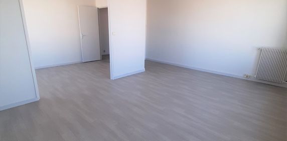 Appartement 4 pièces avec salon/séjour – proche 2 Lions - Photo 2