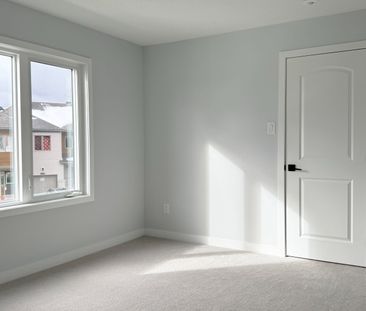 For Lease - 122 Tonic Crescent, Kanata, Ontario - Photo 3