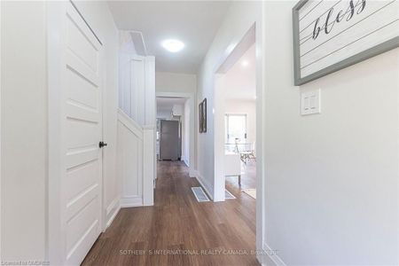 For Lease - 1842 Balsam Avenue, Mississauga, Ontario - Photo 3