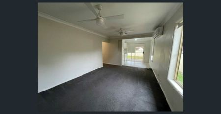 Cosy Family Home! - Photo 3