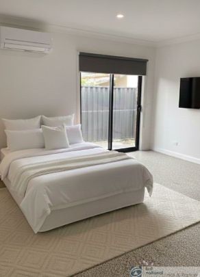 STUDIO/BEDSIT! - Photo 1