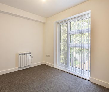 Rent Apt 7 Springvale House, Sheffield, S10 £1,250pcm - Photo 3