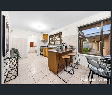 124 Denton Avenue, St Albans, Vic 3021 - Photo 2