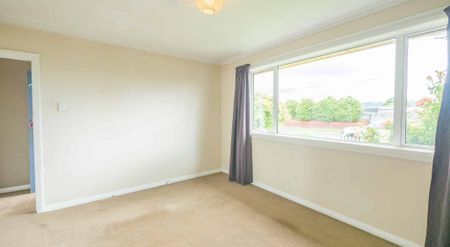 Charming 3-Bedroom Brick Home - Photo 2