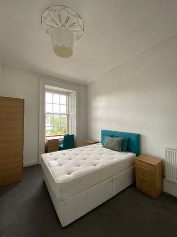 4 bedroom flat to rent - Photo 5