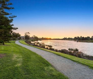 5 Serpentine Court, Waterways VIC 3195 - Photo 4