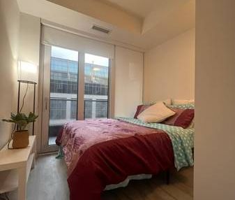 Cozy Room for Rent in Downtown Toronto - All-Inclusive w/Free Internet - Photo 4