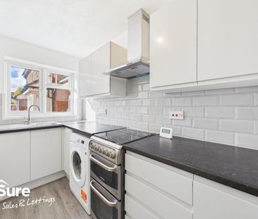 2 bedroom end of terrace house to rent - Photo 4